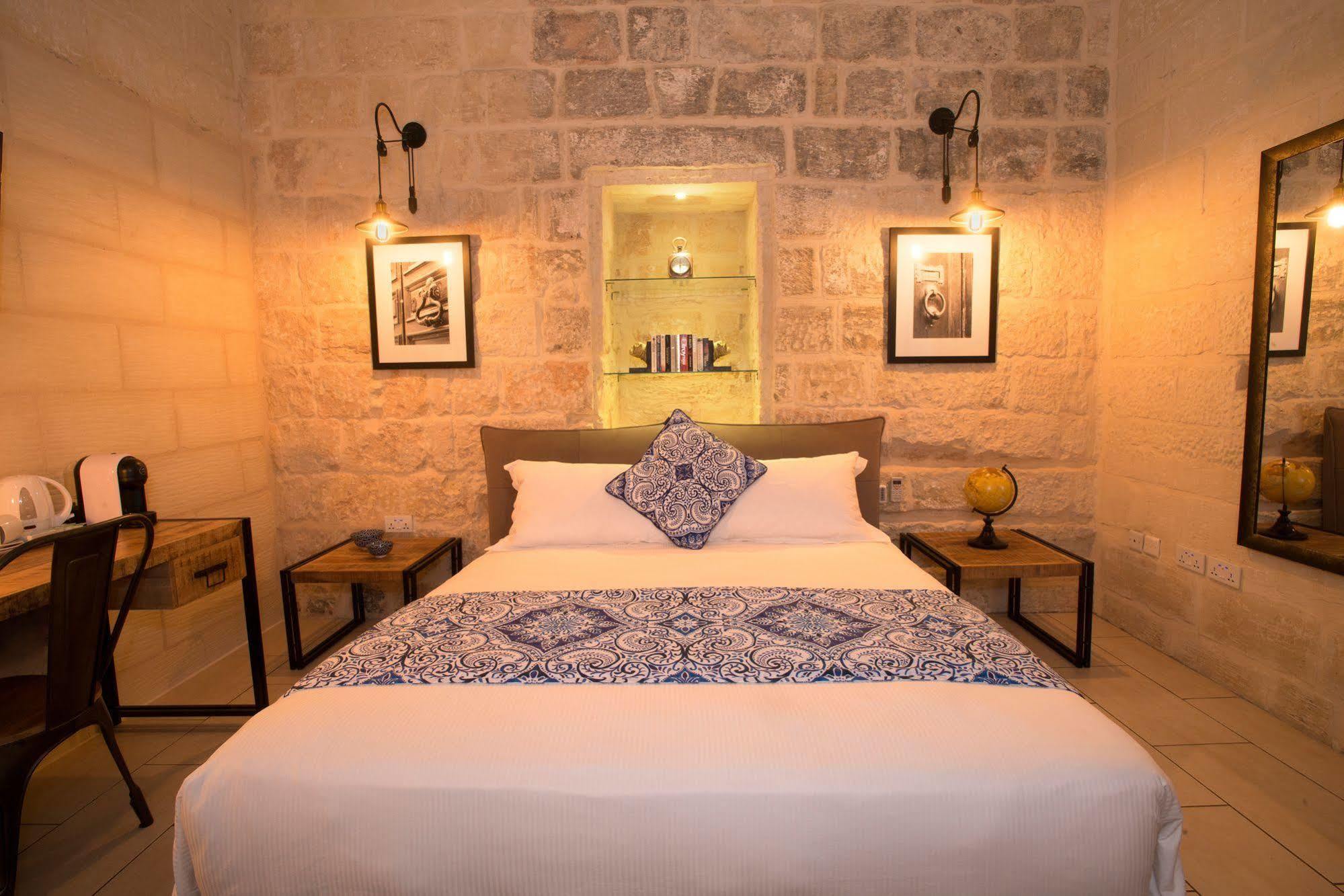 Julesy'S Bnb Cospicua Exterior photo