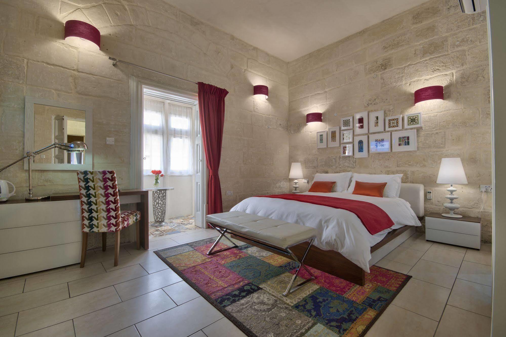 Julesy'S Bnb Cospicua Exterior photo